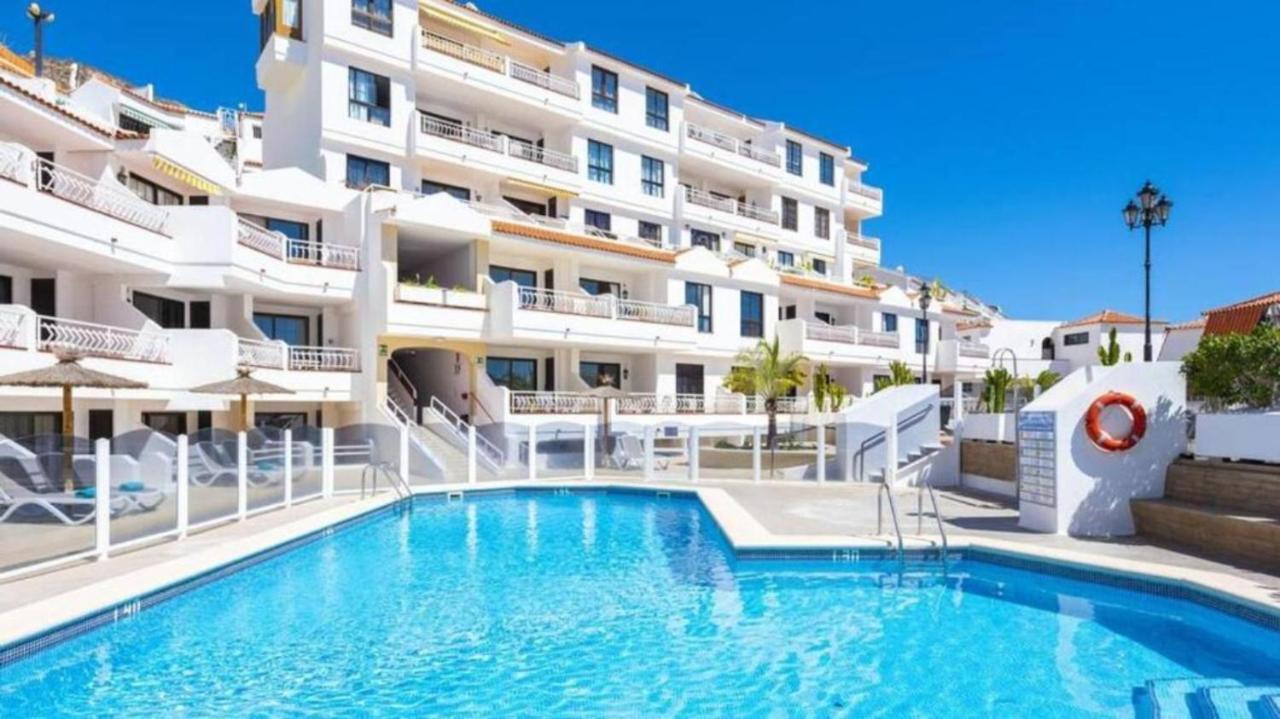 Greatly Located Apartment With Heated Pool, Los Cristianos Лос-Крістіанос Екстер'єр фото
