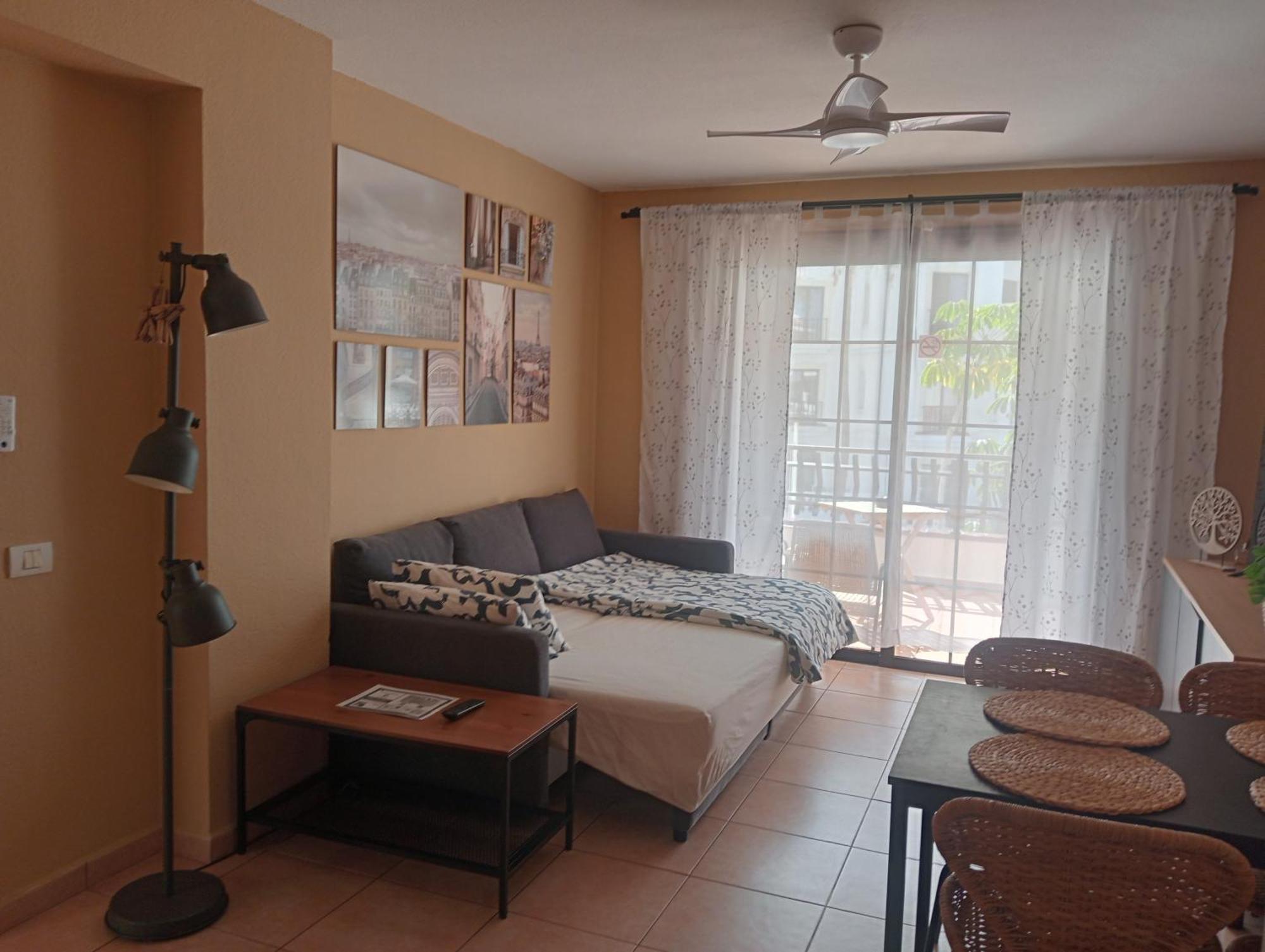 Greatly Located Apartment With Heated Pool, Los Cristianos Лос-Крістіанос Екстер'єр фото