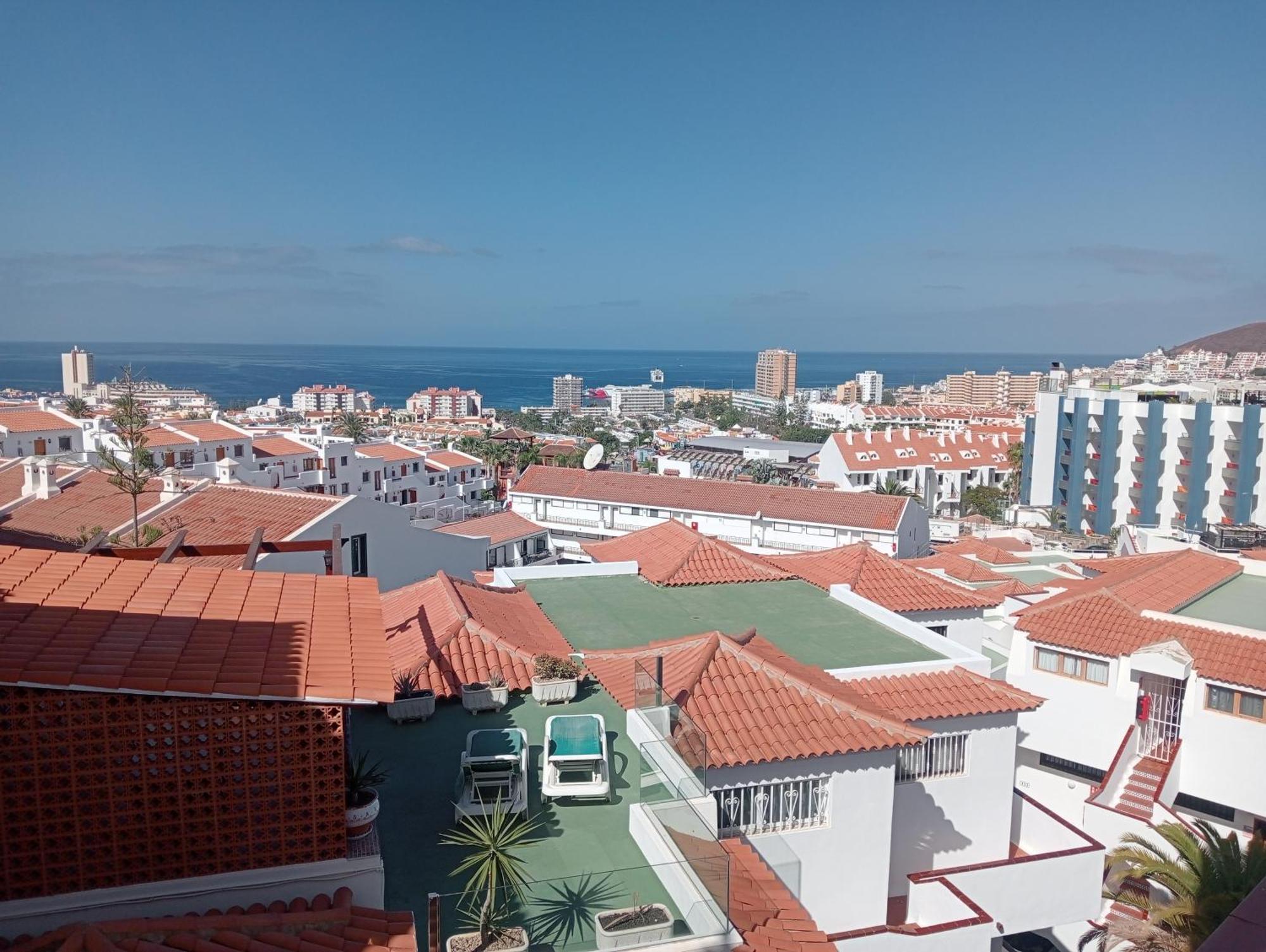 Greatly Located Apartment With Heated Pool, Los Cristianos Лос-Крістіанос Екстер'єр фото