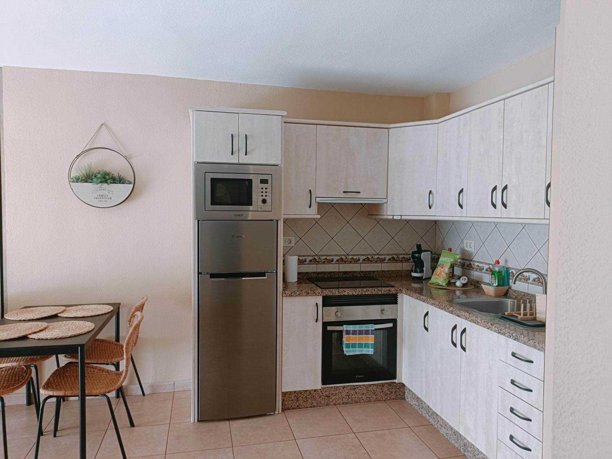 Greatly Located Apartment With Heated Pool, Los Cristianos Лос-Крістіанос Екстер'єр фото